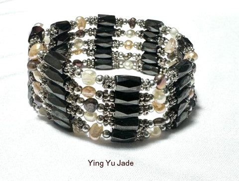 Magnet and  Pearls Necklace / Bracelet