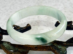 "Ying Yu's Jewelry Box"- Gorgeous Green Vein on White Burmese Jadeite Grade A Jade Bangle Bracelet 55.5mm (BB2570)