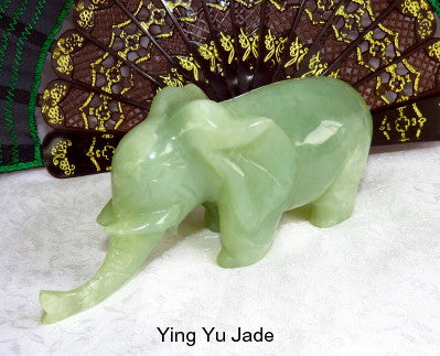 Pendentif éléphant sculpté en jade néphrite vintage B-4-91 - France