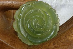 "Mei" Beautiful Flower Chinese Jade Pendant (P517)