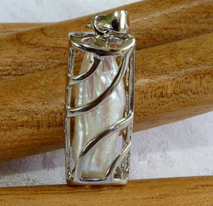 -Chinese Mother of Pearl Pendant in Silver "Cage" (Pearl-Pend)