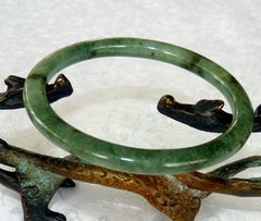 Vintage Classic Round Slender "Dragon Tracks" Jadeite Bangle 59mm (V721)