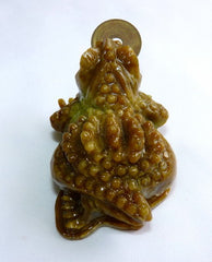 "Little Guy" Good Luck Auspicious Jade "Three Legged Money Toad" Jade Frog Carving (Toad-6)