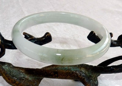 Glowing White and Soft Green Veins Old Mine Lao Pit Jadeite Bangle 57.5mm (BB2851)