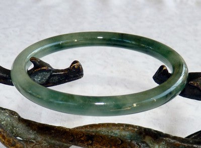 Ying Yu's Jewelry Box-Classic Round Slender Green Burmese Jadeite Bangle Bracelet 55.5mm (BB2875)