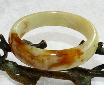 "Honey Heals" Chinese River Jade Natural Color Bangle Bracelet 59mm (NJ2535)