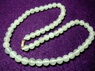 Classic Translucent Chinese Jade Bead Necklace 18" (NJNECK-1)